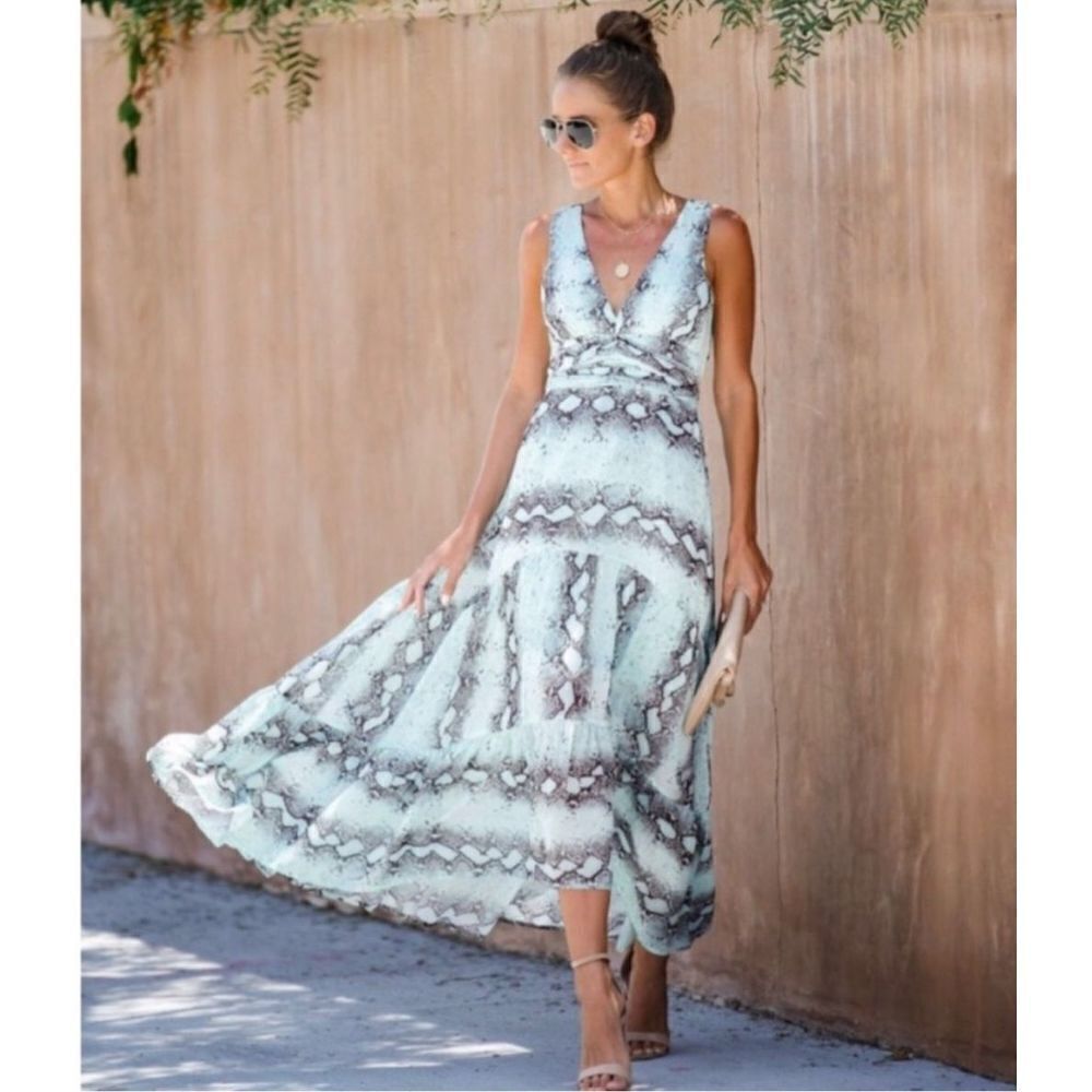VICI dress Move Like Mamba green snake print crepe hi low maxi sz small